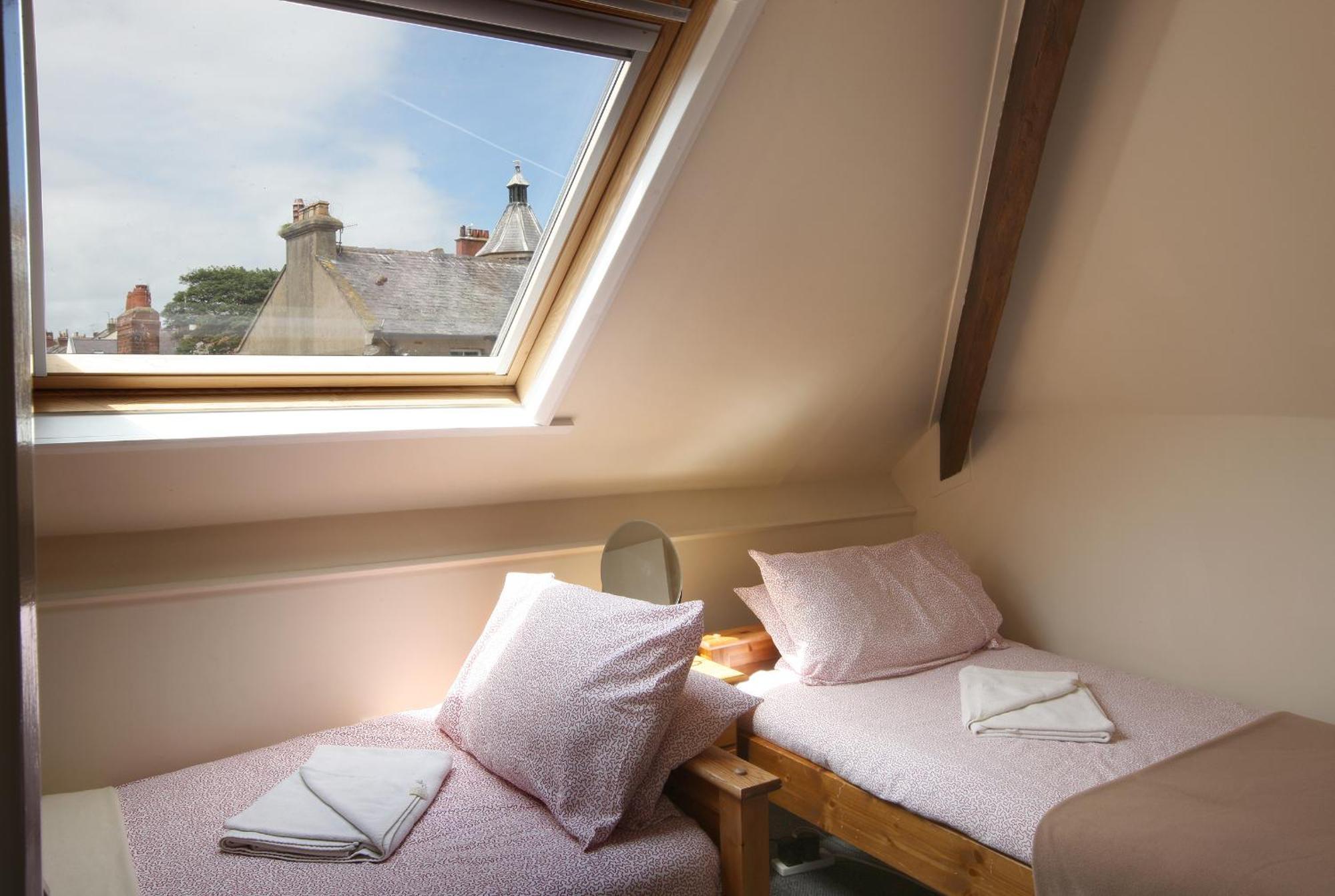 Discovery Accommodation Whitby Exterior foto
